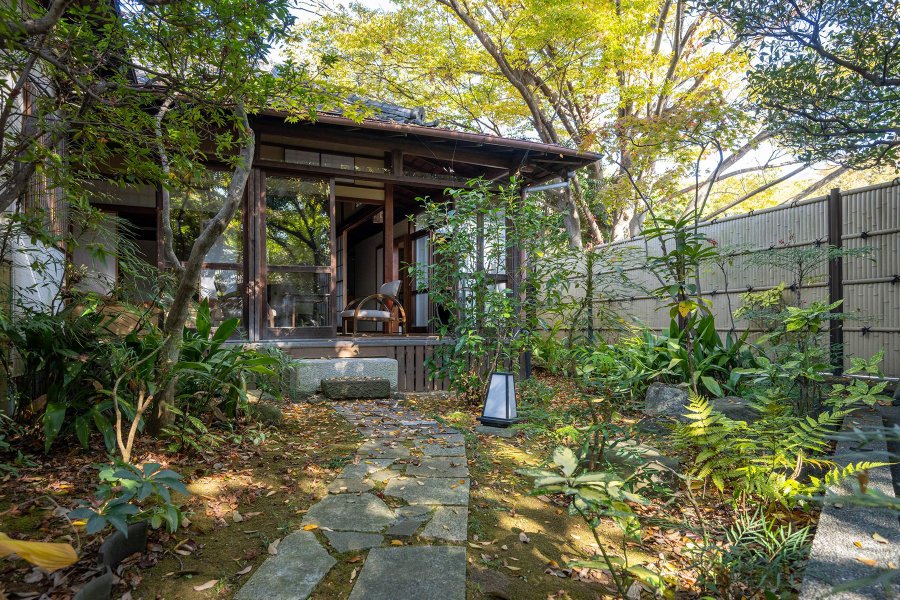 森の中の客室露天風呂