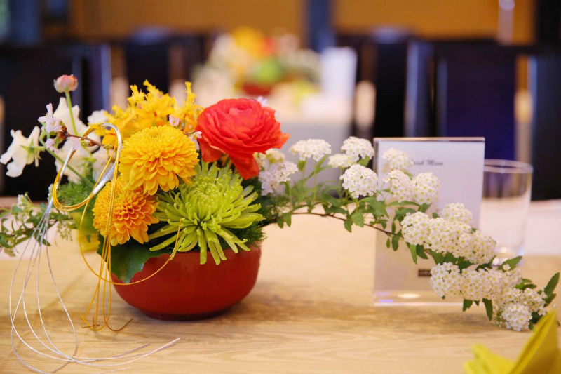 卓上を彩る装花
