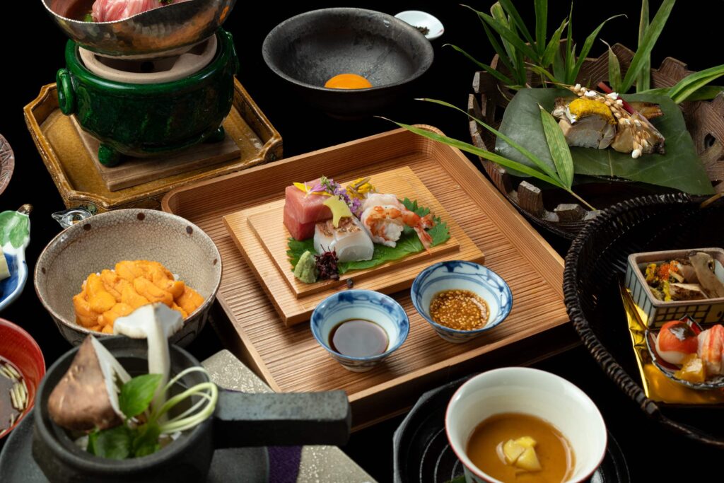 旬の食材で仕立てる会席料理