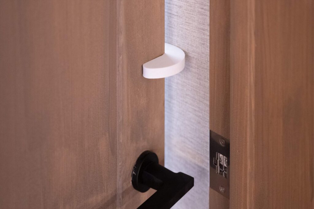 指挟み防止のストッパー